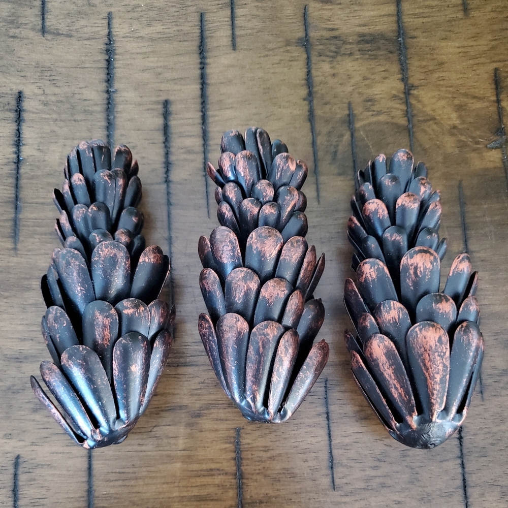 Metal Pine Cones Set of 3 - Rustic Cabin Lodge Decor - Distressed Bronze Copper - Picture 6 of 7
